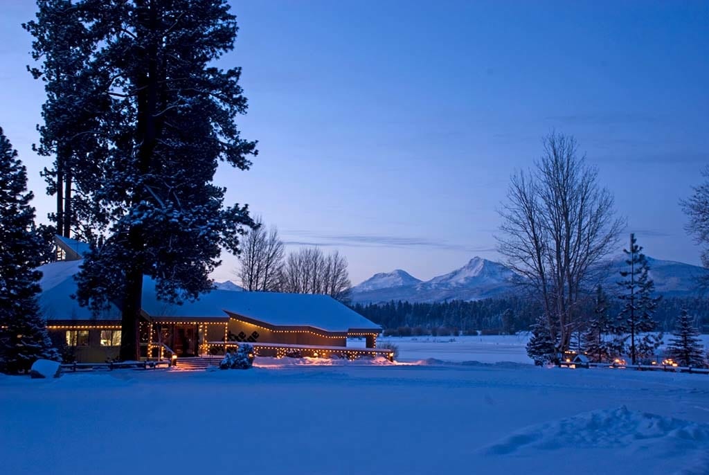 Lodge Restaurant in winter.