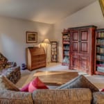 Golf Home 138 - Living area with bookshelf