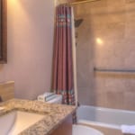 Glaze Meadow 399 - Bathroom with shower