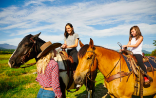 Explore Oregon like never before with our horseback riding service.