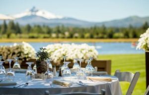 A photo of a reception set up at one of the best outdoor wedding venues in Oregon.
