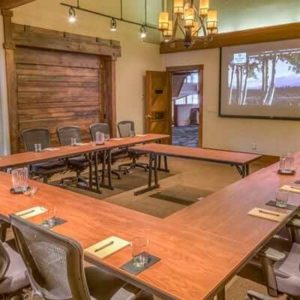 A meeting space for those hosting corporate retreats in Central Oregon.