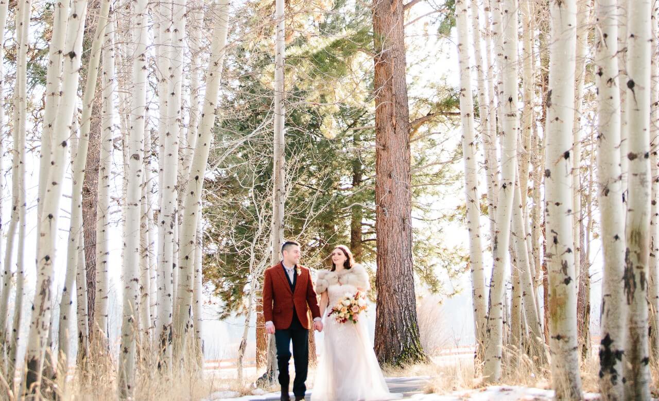 Picture of couple reaping the benefits of their Oregon elopement package.