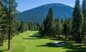 A Sisters golf course to play on Oregon golf vacations.